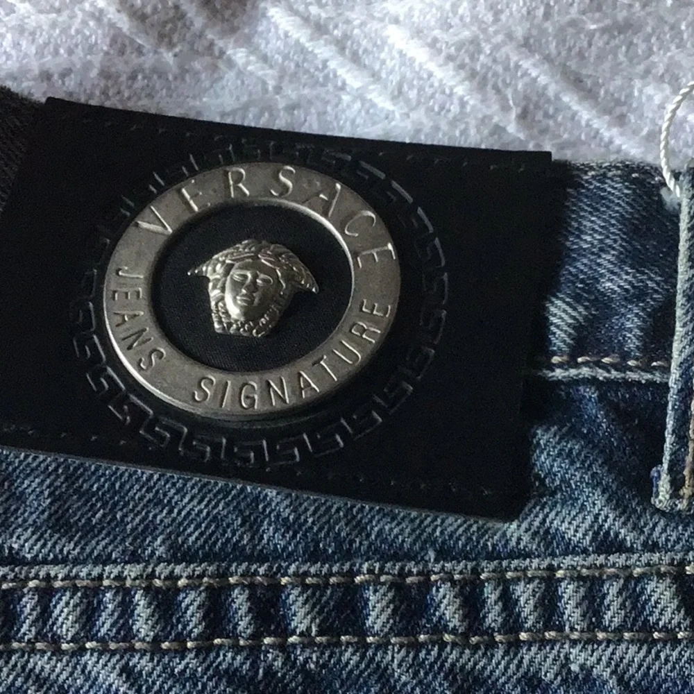 Versace Jeans Signature - Picture 2 of 10